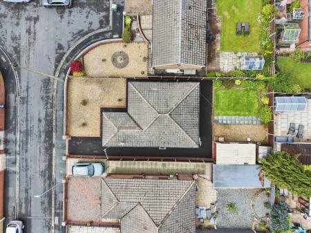 2 bedroom Bungalow for sale in Hyacinth Close, Haydock, WA11