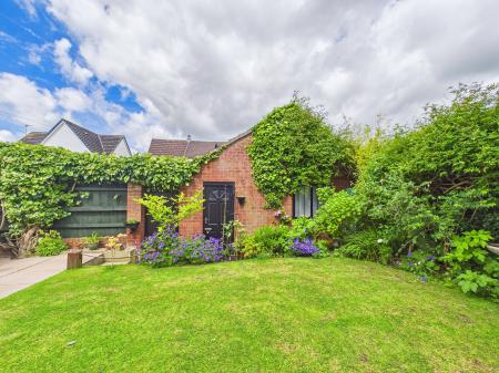 3 bedroom Detached house for sale in Wells Avenue, Billinge, Billinge, WN5