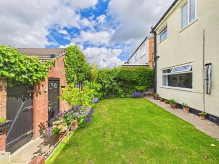 3 bedroom Detached house for sale in Wells Avenue, Billinge, Billinge, WN5