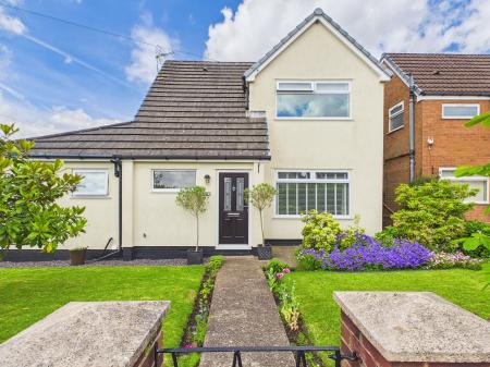 3 bedroom Detached house for sale in Wells Avenue, Billinge, Billinge, WN5