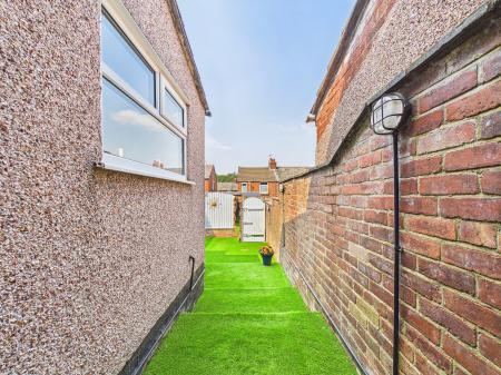 2 bedroom Terraced House for sale in Gladstone Street, Newtown, St Helens, WA10