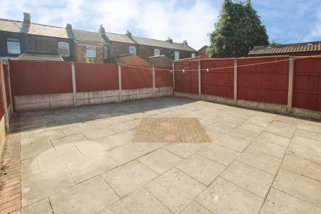 3 bedroom Semi-detached house to let in Ramford Street, Peasley Cross, St Helens, WA9