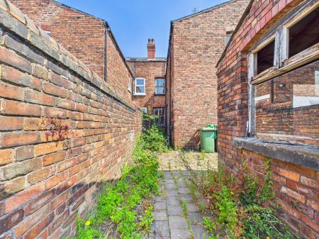 5 bedroom Terraced House for sale in Grosvenor Road, West Park, St Helens, WA10
