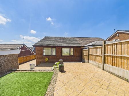 2 bedroom Semi-detached bungalow for sale in Heathfield Avenue, Thatto Heath, St Helens, WA9