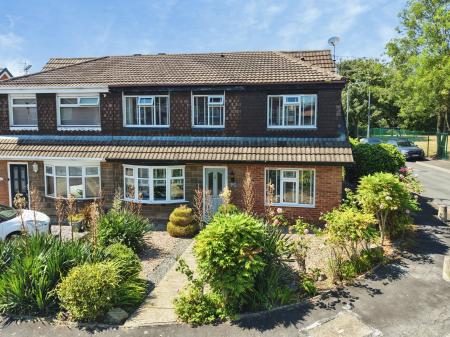 3 bedroom Semi-detached house for sale in Shirebourne Avenue, Haresfinch, St Helens, WA11