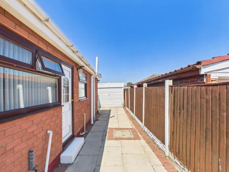 2 bedroom Bungalow for sale in Moore Drive, Haydock, WA11