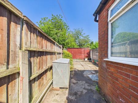 2 bedroom Terraced House for sale in West End Road, Haydock, WA11