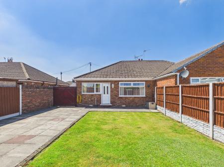 2 bedroom Bungalow for sale in Woburn Close, Haydock, WA11