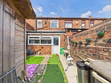 2 bedroom Terraced House for sale in Boardmans Lane, St Helens, WA11