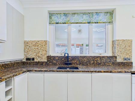 4 bedroom Semi-detached house for sale in Central Drive, Haydock, WA11