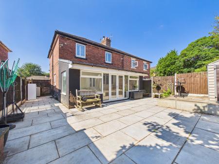 4 bedroom Semi-detached house for sale in Central Drive, Haydock, WA11