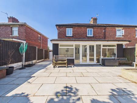4 bedroom Semi-detached house for sale in Central Drive, Haydock, WA11
