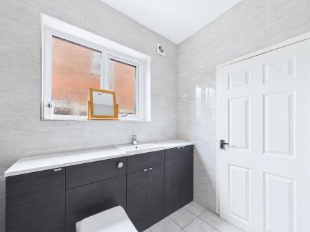 4 bedroom Semi-detached house for sale in Central Drive, Haydock, WA11