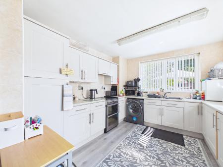 3 bedroom Terraced House for sale in Norcliffe Road, Rainhill, St Helens, L35