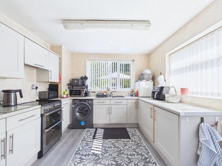 3 bedroom Terraced House for sale in Norcliffe Road, Rainhill, St Helens, L35