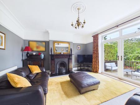 4 bedroom Semi-detached house for sale in Grange Drive, Eccleston Hill, St Helens, WA10