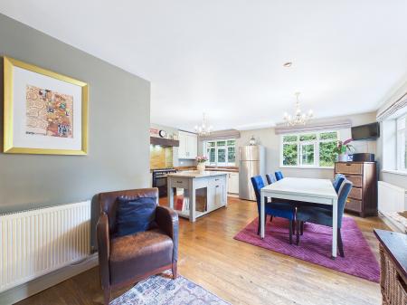 4 bedroom Semi-detached house for sale in Grange Drive, Eccleston Hill, St Helens, WA10