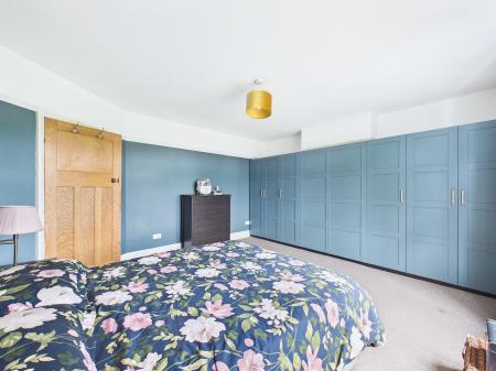 4 bedroom Semi-detached house for sale in Grange Drive, Eccleston Hill, St Helens, WA10