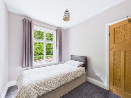 4 bedroom Semi-detached house for sale in Grange Drive, Eccleston Hill, St Helens, WA10