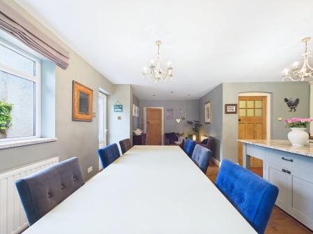 4 bedroom Semi-detached house for sale in Grange Drive, Eccleston Hill, St Helens, WA10
