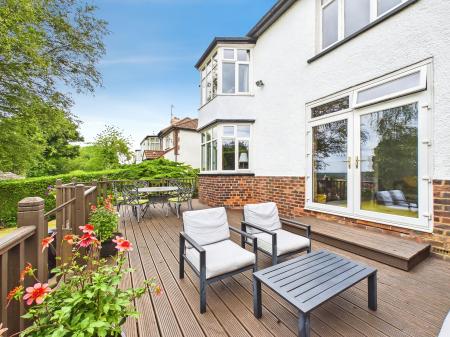 4 bedroom Semi-detached house for sale in Grange Drive, Eccleston Hill, St Helens, WA10