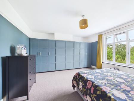 4 bedroom Semi-detached house for sale in Grange Drive, Eccleston Hill, St Helens, WA10