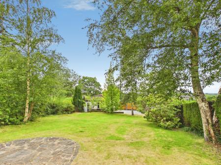 4 bedroom Semi-detached house for sale in Grange Drive, Eccleston Hill, St Helens, WA10