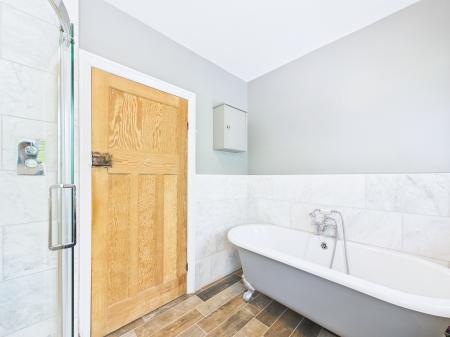 4 bedroom Semi-detached house for sale in Grange Drive, Eccleston Hill, St Helens, WA10
