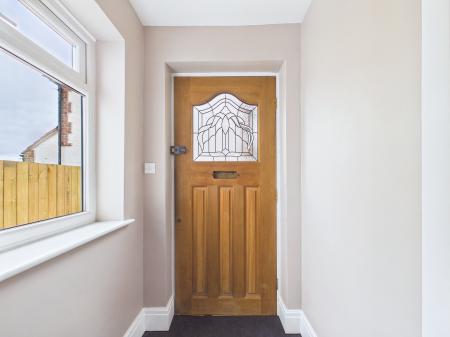 4 bedroom Semi-detached house for sale in Grange Drive, Eccleston Hill, St Helens, WA10