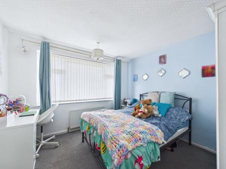 2 bedroom Town house for sale in Basildon Close, Thatto Heath, St Helens, WA9