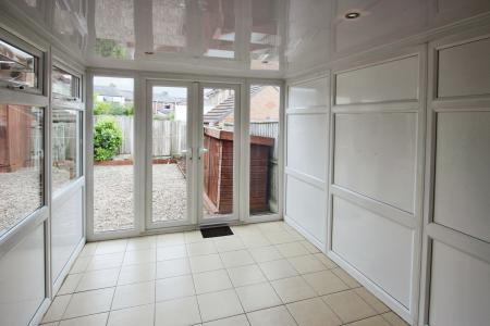 3 bedroom Semi-detached house to let in Shire Green, St Helens, WA9