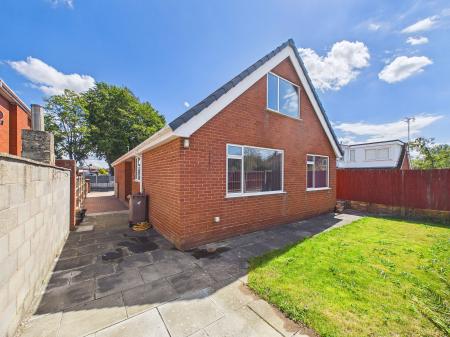 3 bedroom Bungalow for sale in Wagon Lane, Haydock, St Helens, WA11
