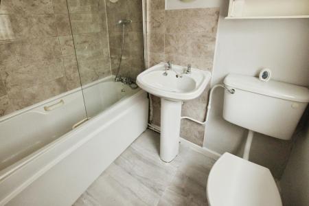 2 bedroom Terraced House to let in St Paul Street, St Helens, WA10