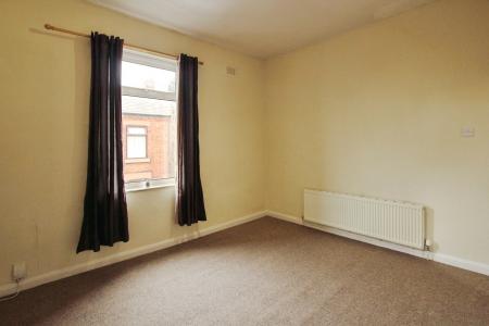 2 bedroom Terraced House to let in St Paul Street, St Helens, WA10