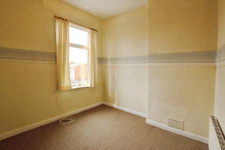 2 bedroom Terraced House to let in St Paul Street, St Helens, WA10
