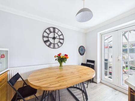3 bedroom Semi-detached house for sale in Hamilton Road, Windle, St Helens, WA10