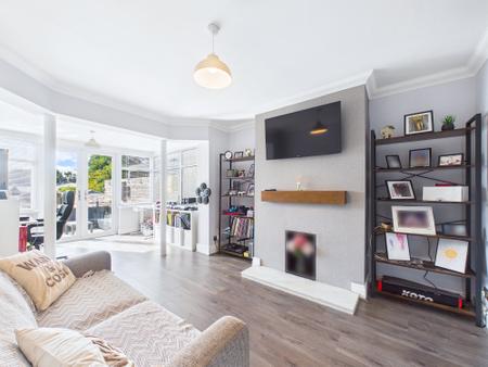 3 bedroom Semi-detached house for sale in Hamilton Road, Windle, St Helens, WA10