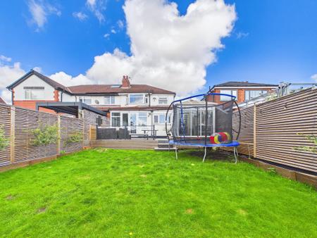 3 bedroom Semi-detached house for sale in Hamilton Road, Windle, St Helens, WA10