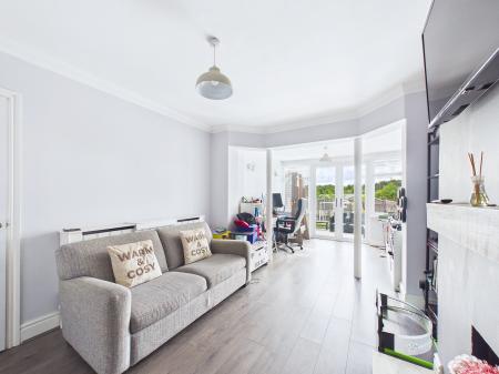 3 bedroom Semi-detached house for sale in Hamilton Road, Windle, St Helens, WA10