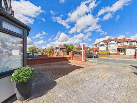 3 bedroom Semi-detached house for sale in Hamilton Road, Windle, St Helens, WA10
