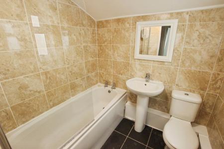 2 bedroom Terraced House to let in City Road, St Helens, WA10