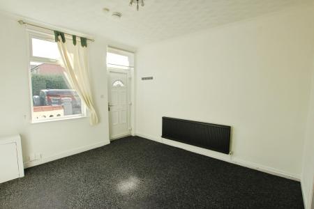2 bedroom Terraced House to let in City Road, St Helens, WA10