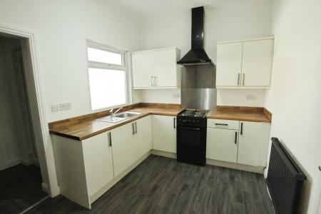 2 bedroom Terraced House to let in City Road, St Helens, WA10