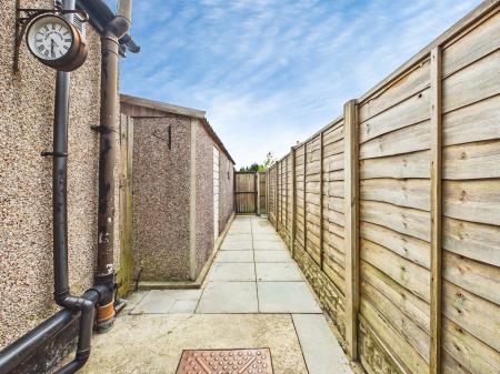 3 bedroom Terraced House for sale in Clipsley Lane, Haydock, WA11