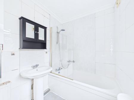 3 bedroom Terraced House for sale in Clipsley Lane, Haydock, WA11