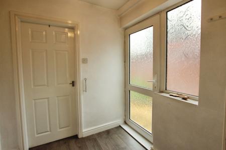 2 bedroom Terraced House to let in City Road, St Helens, WA10