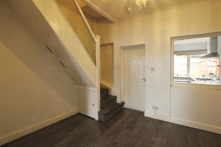 2 bedroom Terraced House to let in City Road, St Helens, WA10