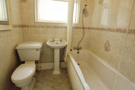 2 bedroom Terraced House to let in City Road, St Helens, WA10