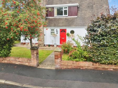 3 bedroom Detached house for sale in The Avenue, Rainford, St Helens, WA11
