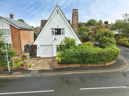 3 bedroom Detached house for sale in The Avenue, Rainford, St Helens, WA11